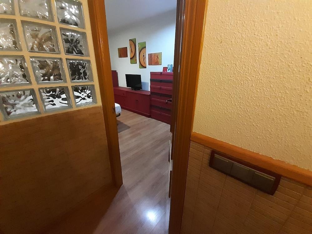 Trampantojo Apartamento En El Corazon De Pamplona Apartment Bagian luar foto