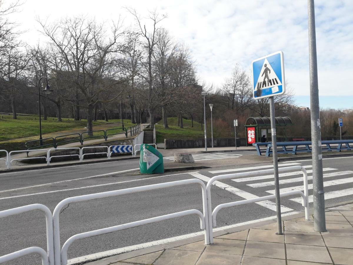 Trampantojo Apartamento En El Corazon De Pamplona Apartment Bagian luar foto